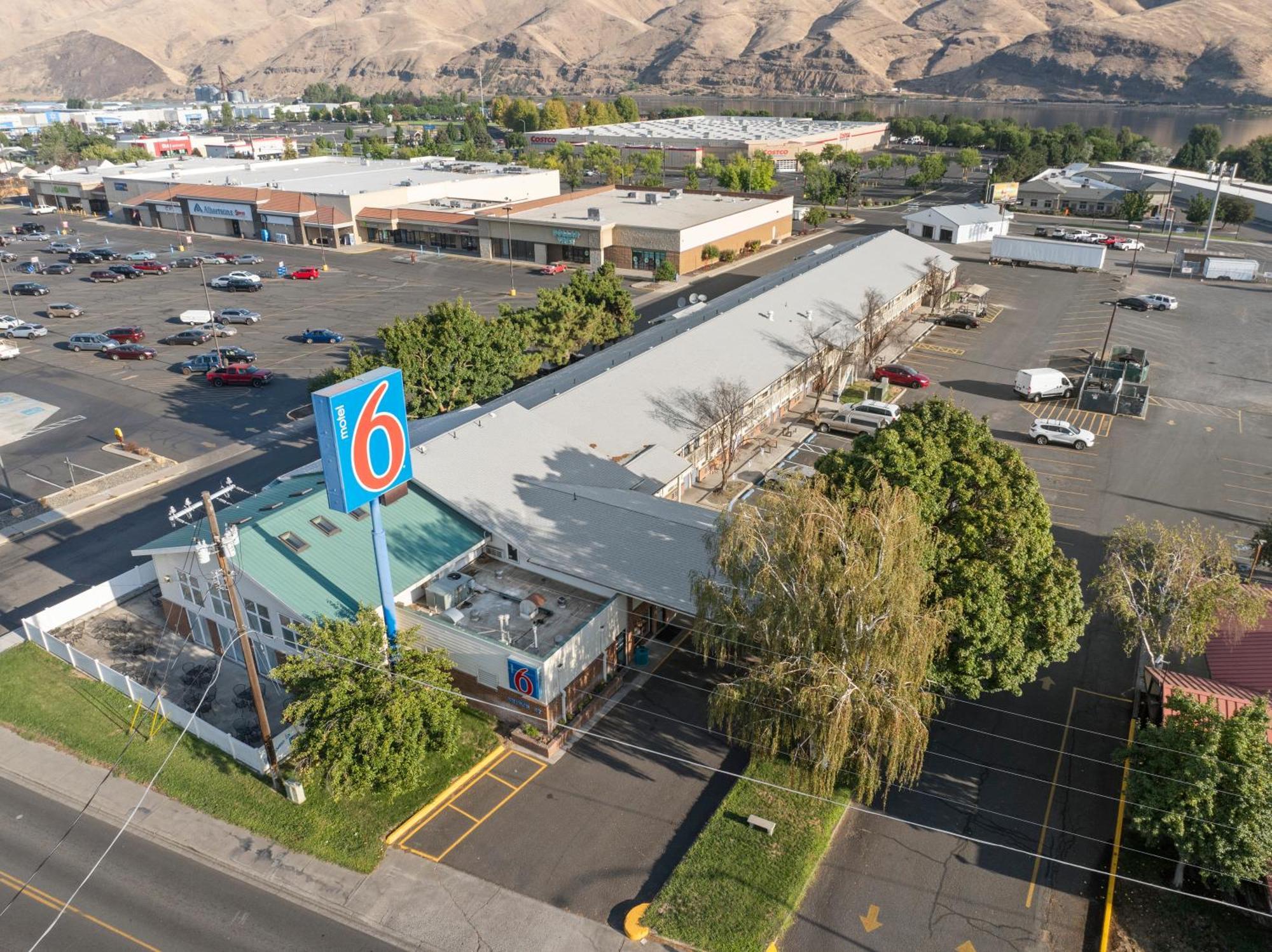 Hotel 6 Wa Clarkston